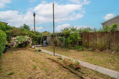 house - semi-detached for rent bethania street