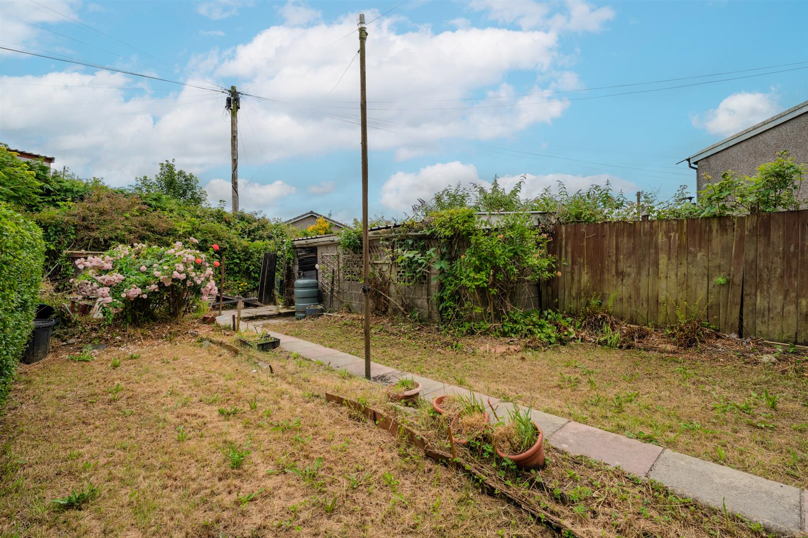 house - semi-detached for rent bethania street