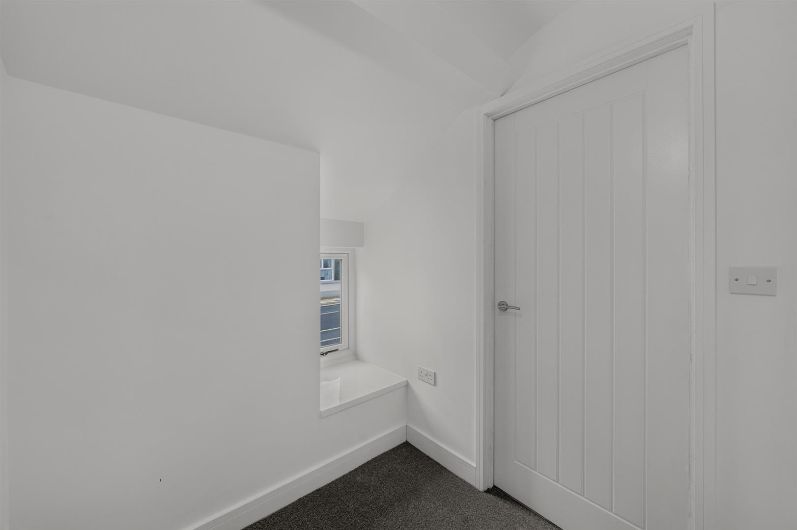 house - semi-detached for rent bethania street