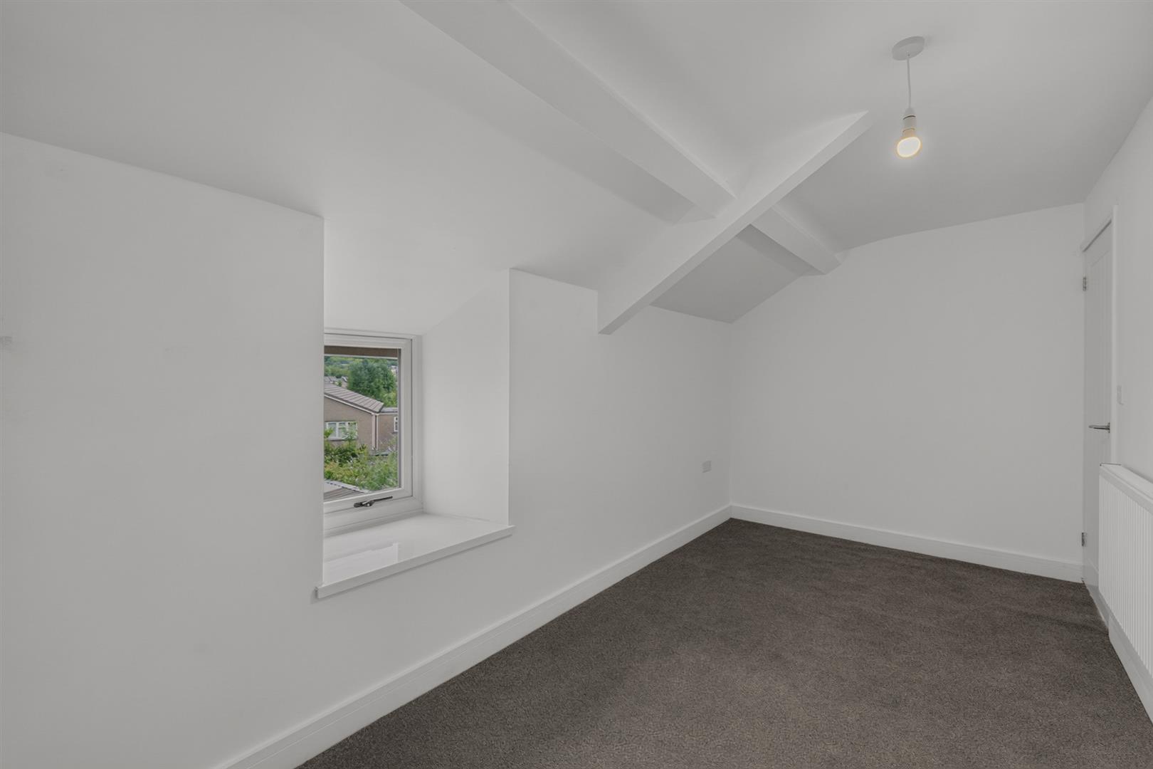house - semi-detached for rent bethania street