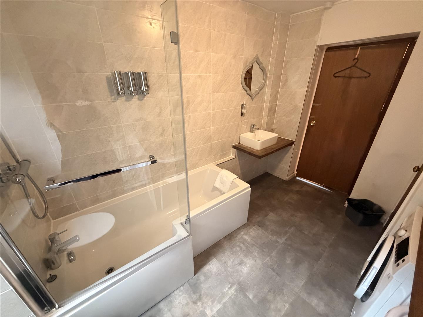 house - end terrace for rent neath road