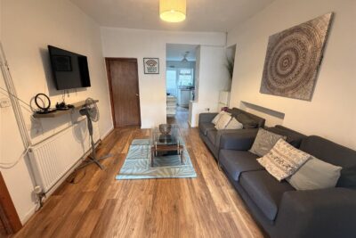house - end terrace for rent neath road