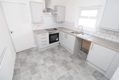 flat for rent gladstone street