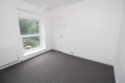 house - terraced for rent tyntyla road
