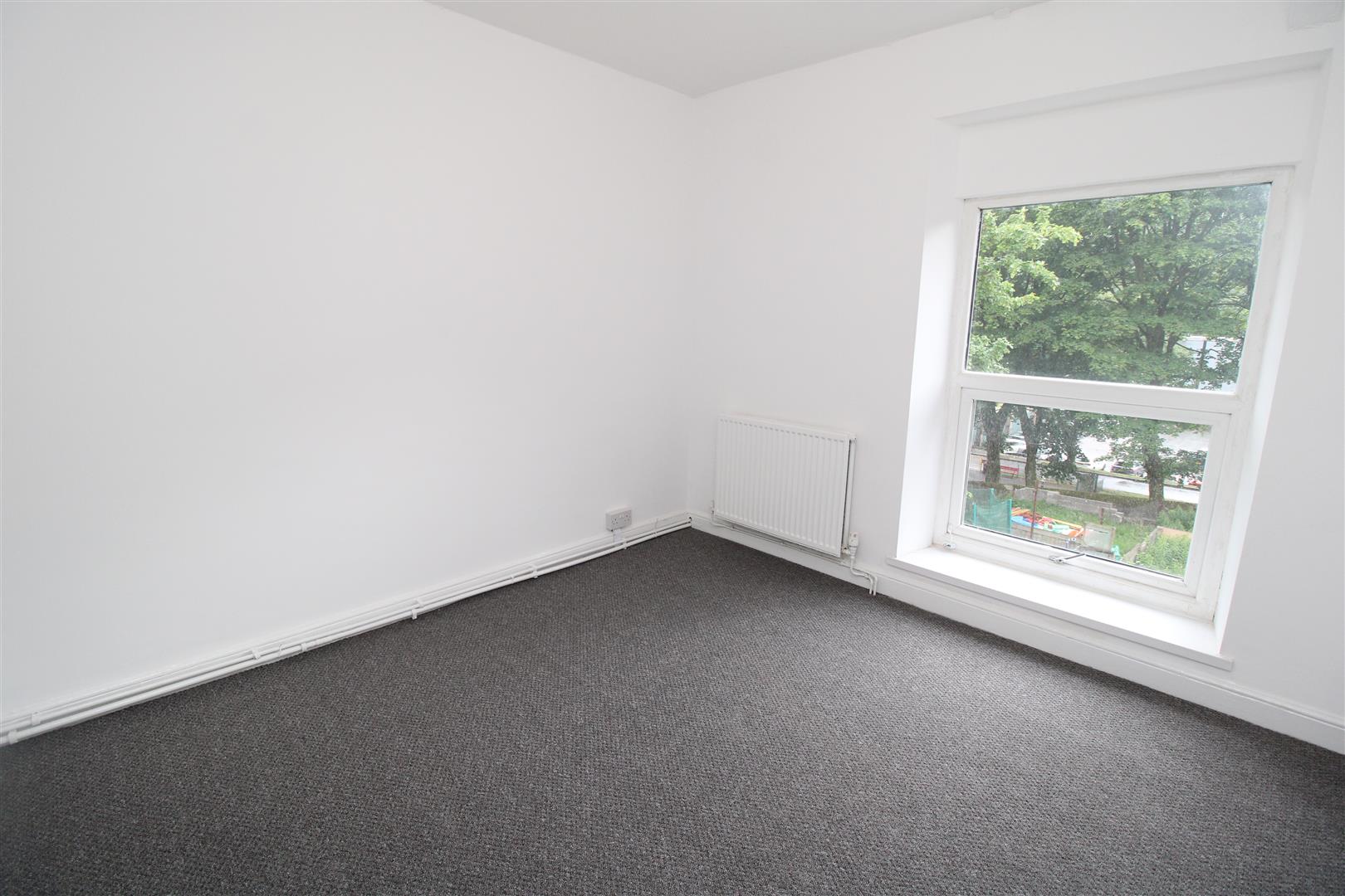 house - terraced for rent tyntyla road