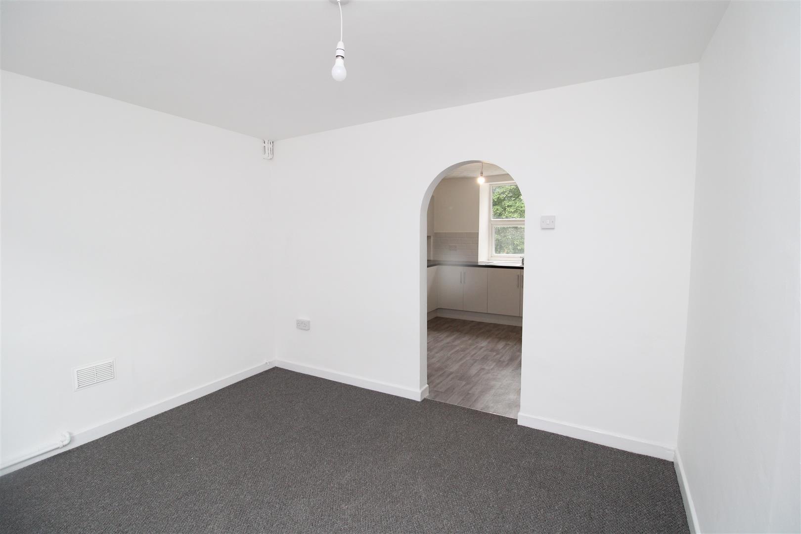 house - terraced for rent tyntyla road