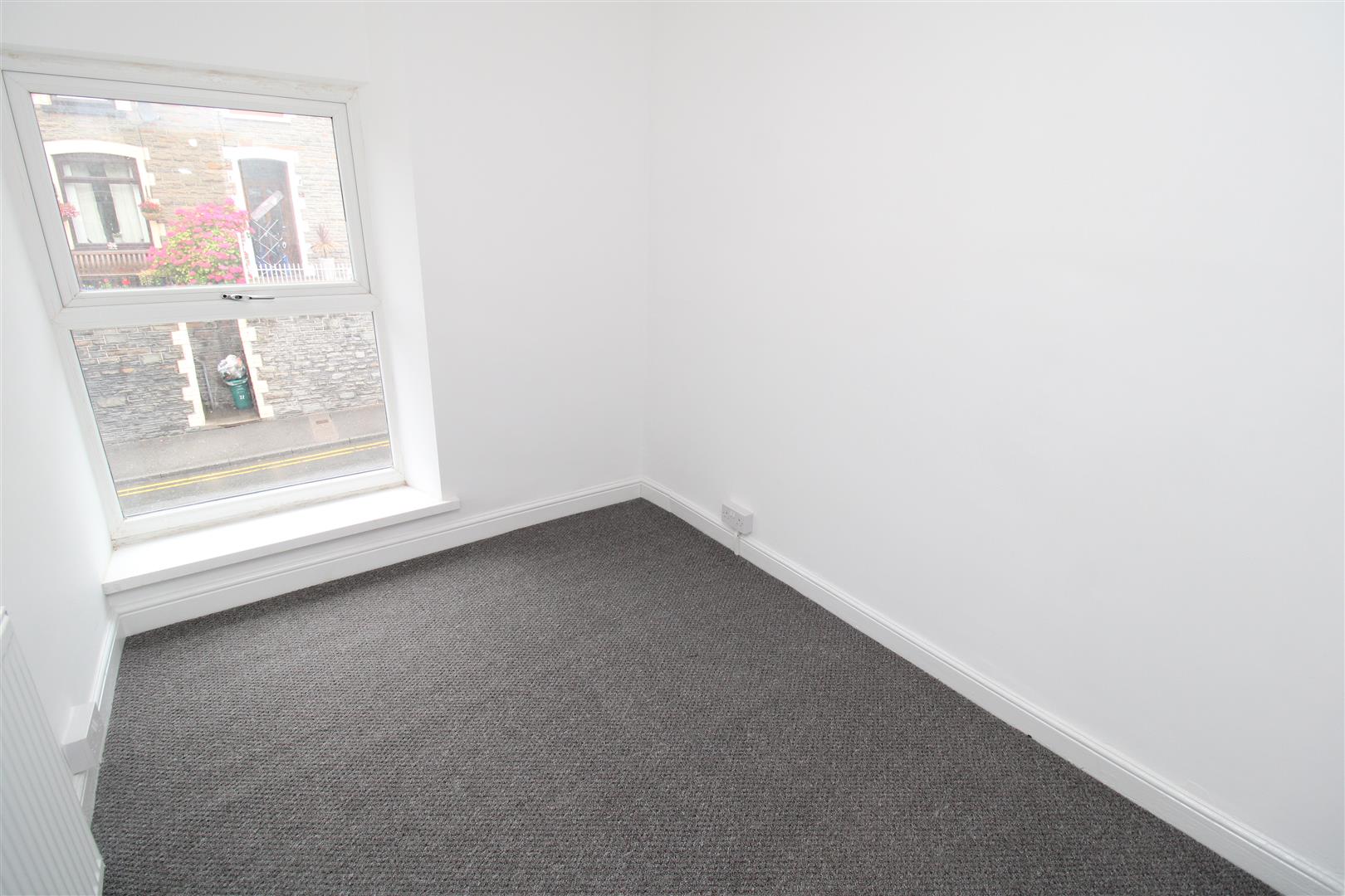 house - terraced for rent tyntyla road