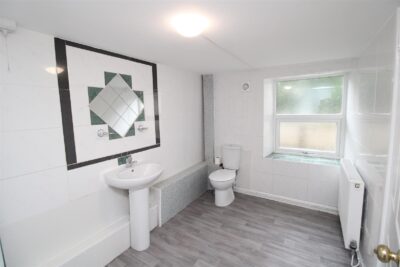 house - terraced for rent tyntyla road