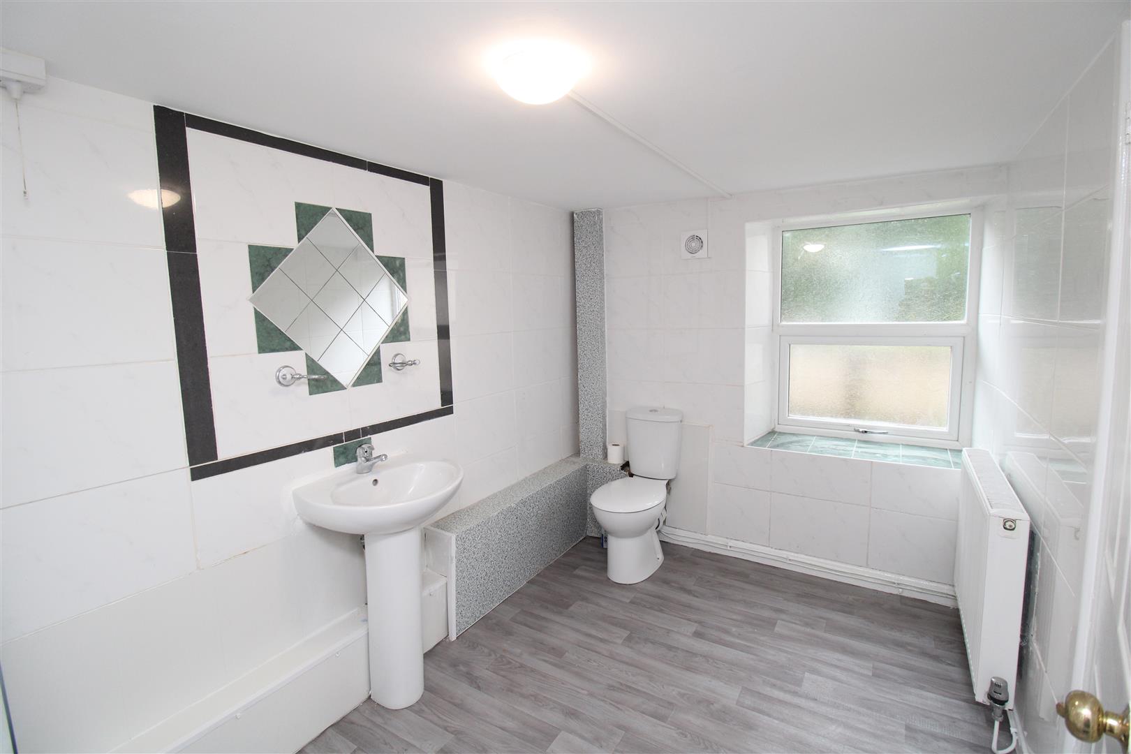 house - terraced for rent tyntyla road