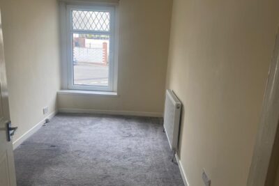 house - terraced for rent bryn crescent