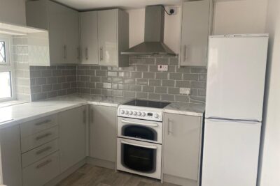 house - terraced for rent bryn crescent