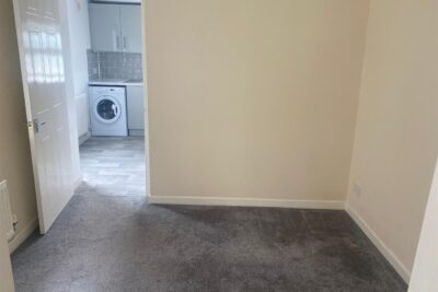 house - terraced for rent bryn crescent