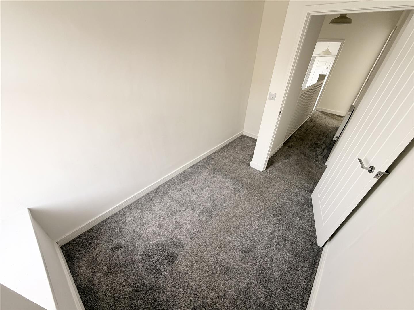 house - end terrace for rent penn street