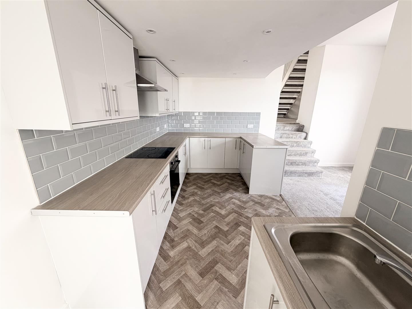 house - end terrace for rent penn street