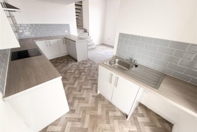 house - end terrace for rent penn street