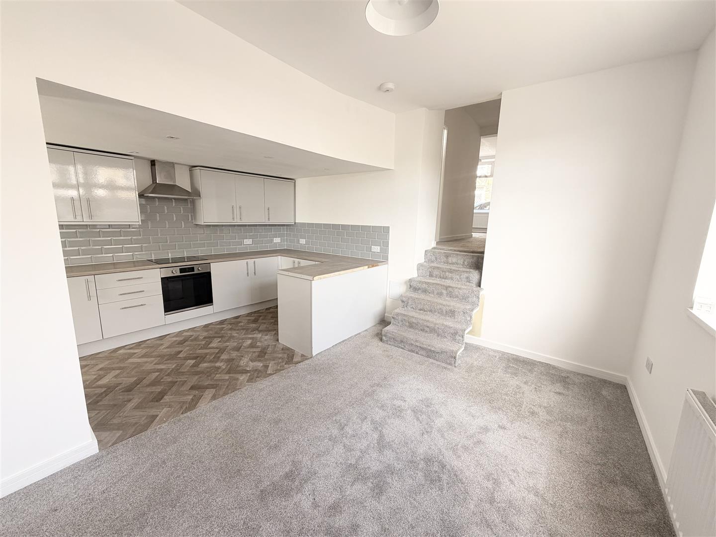 house - end terrace for rent penn street