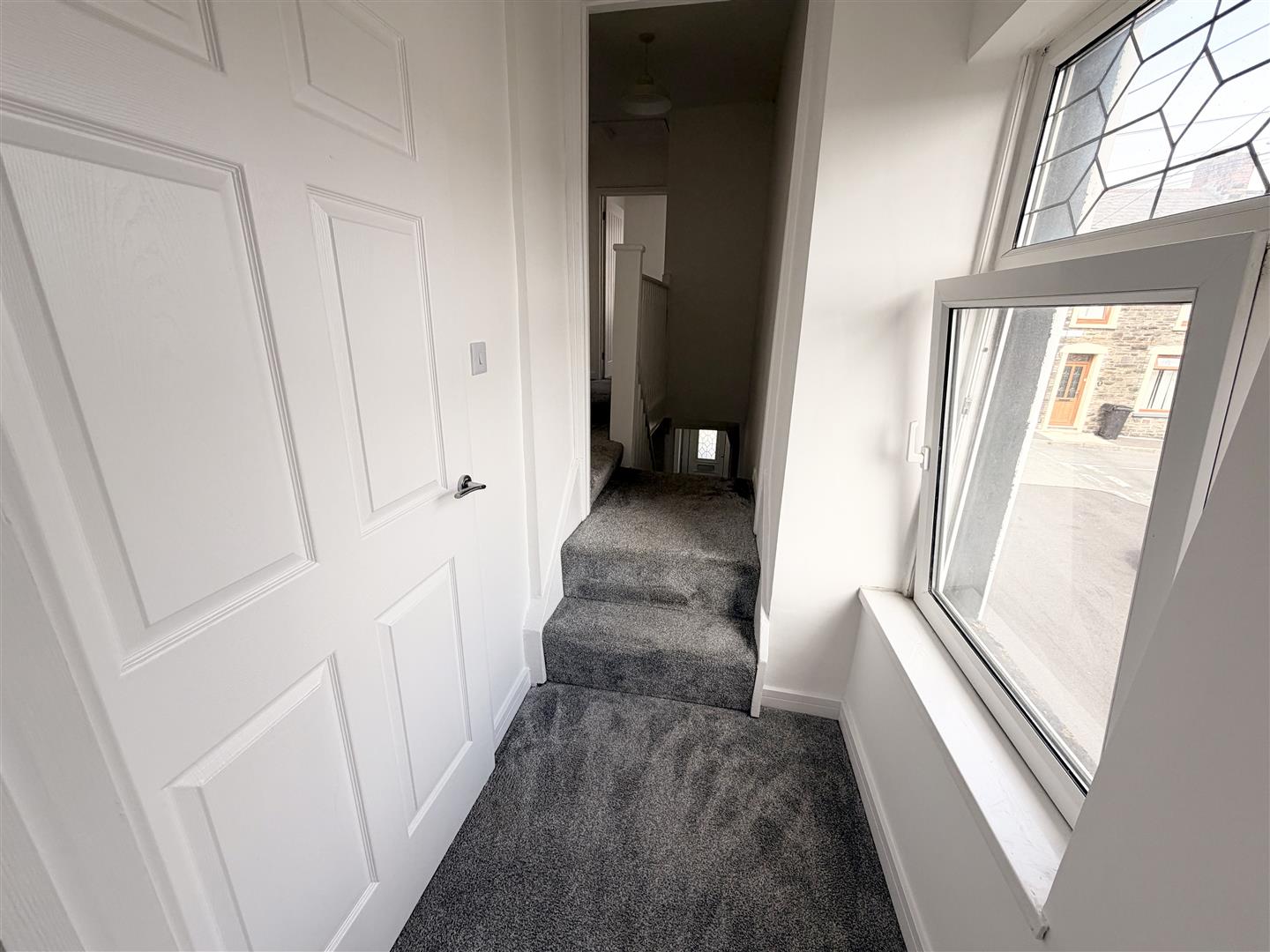 house - end terrace for rent penn street