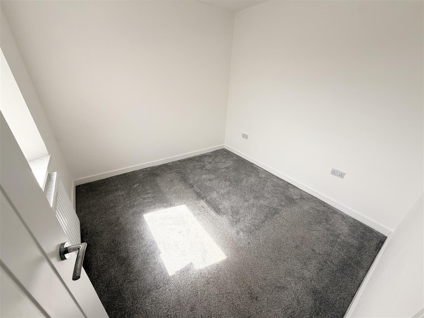 house - end terrace for rent penn street