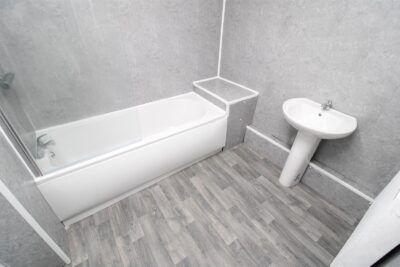 house - terraced for rent brithweunydd road
