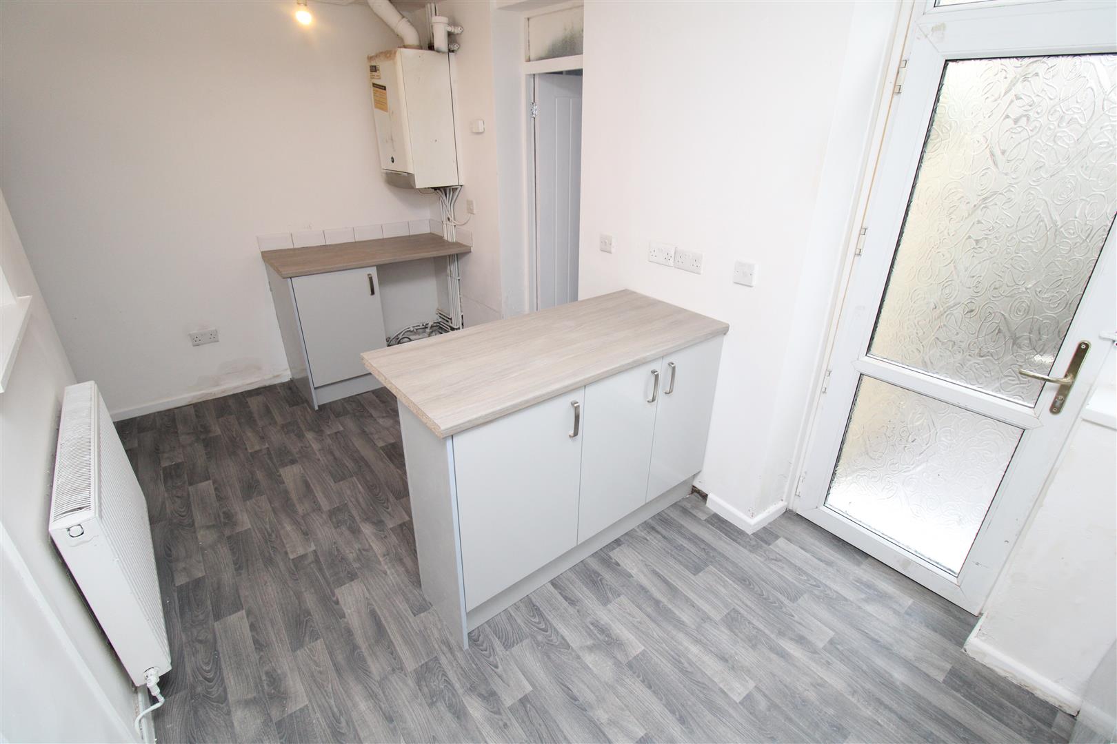 house - terraced for rent brithweunydd road
