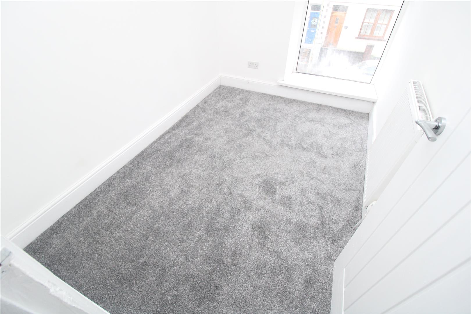 house - terraced for rent brithweunydd road