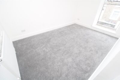 house - terraced for rent brithweunydd road