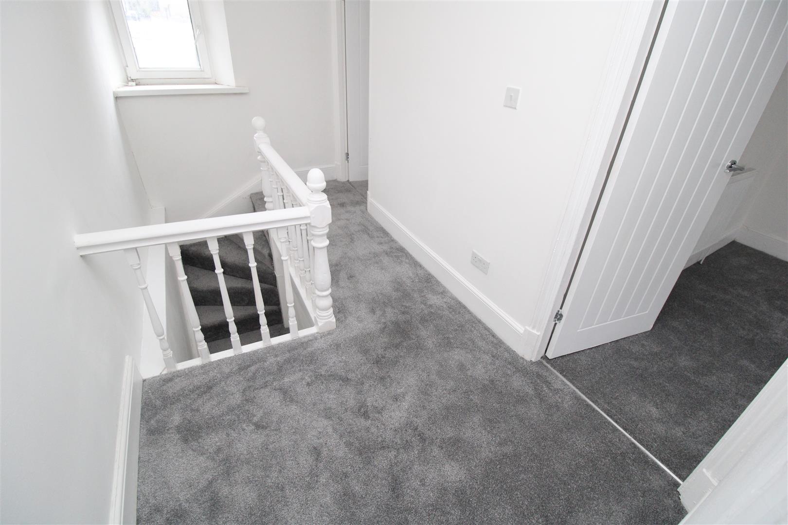 house - terraced for rent brithweunydd road