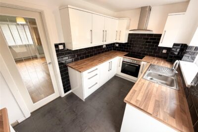 house for rent llys garth