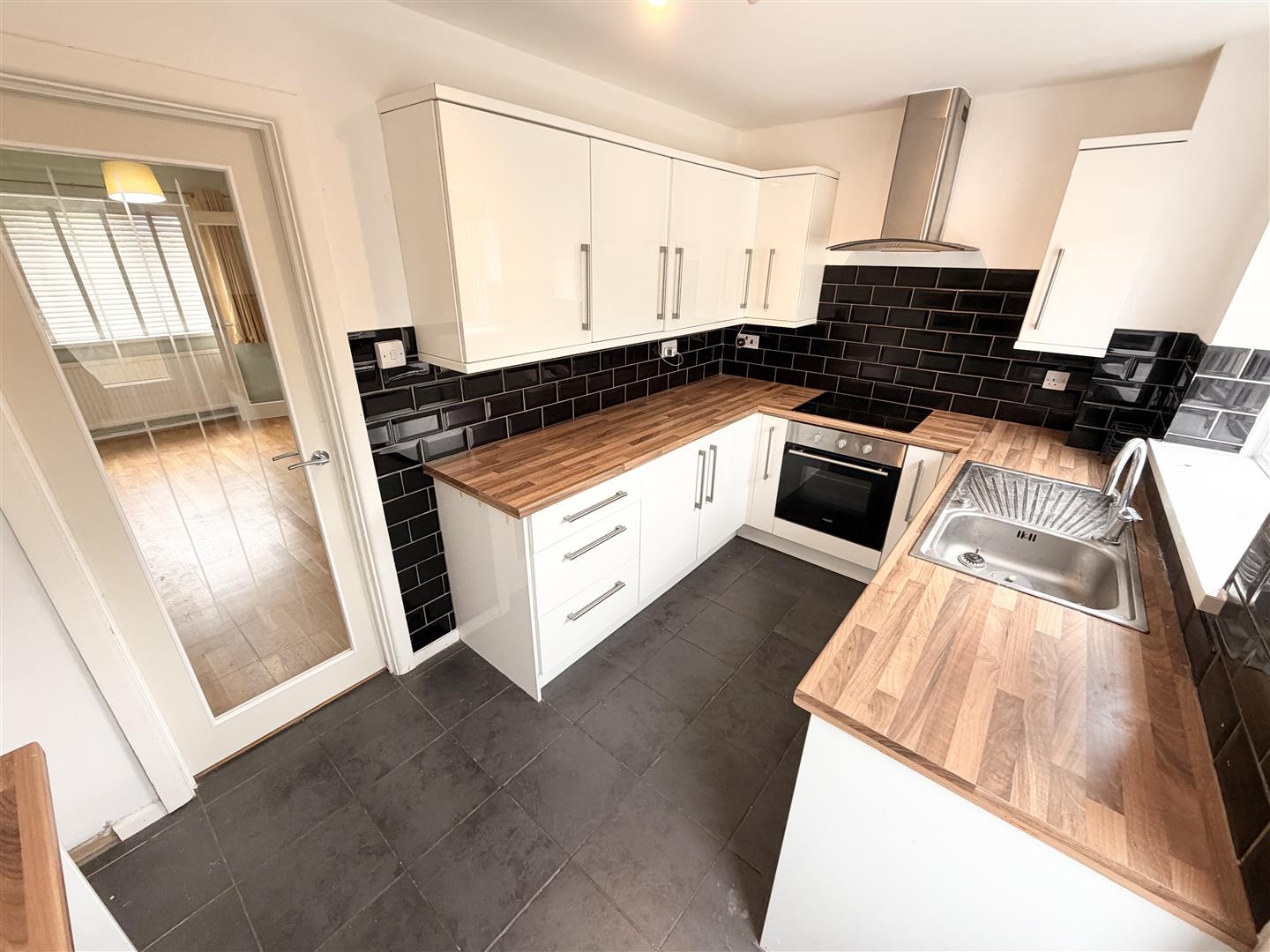 house for rent llys garth