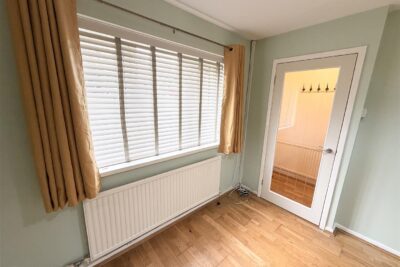 house for rent llys garth