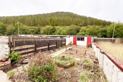 house - terraced for rent eileen place