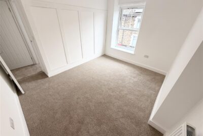house - terraced for rent eileen place