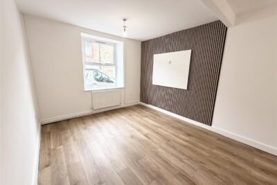 house - terraced for rent eileen place