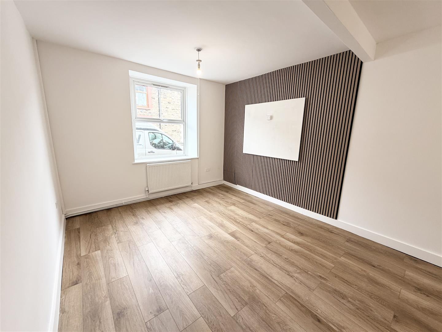 house - terraced for rent eileen place