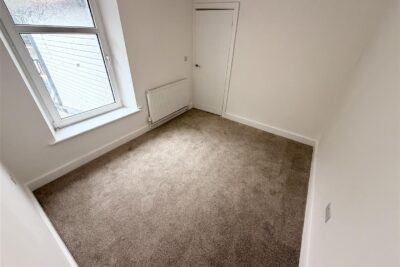house - terraced for rent eileen place