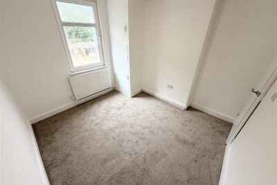 house - terraced for rent eileen place
