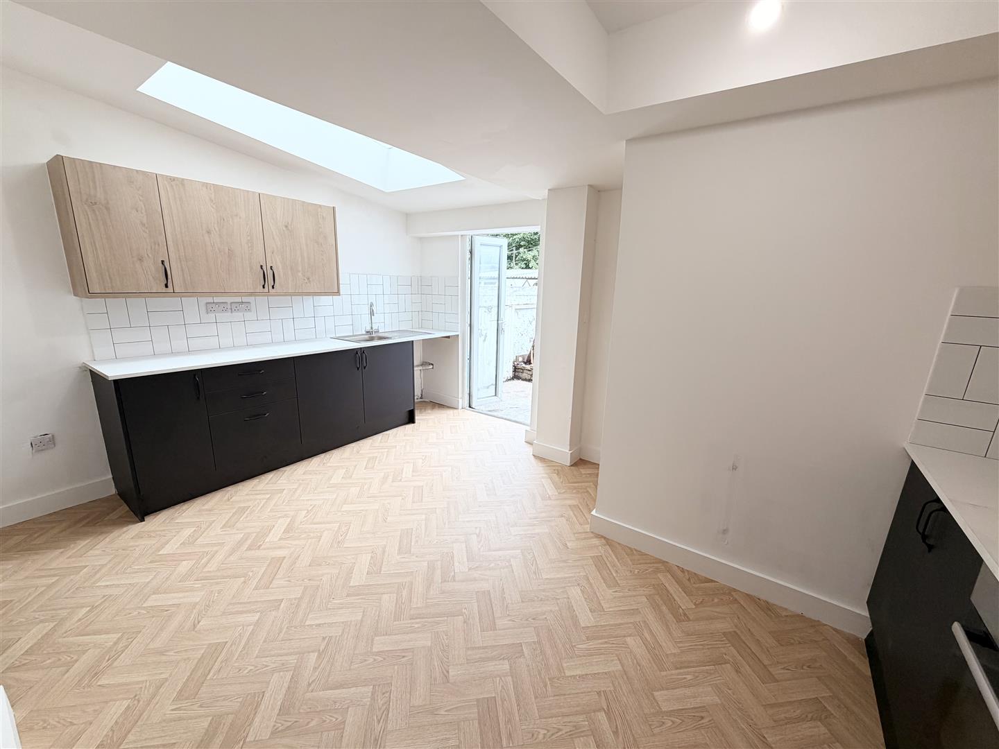 house - terraced for rent eileen place