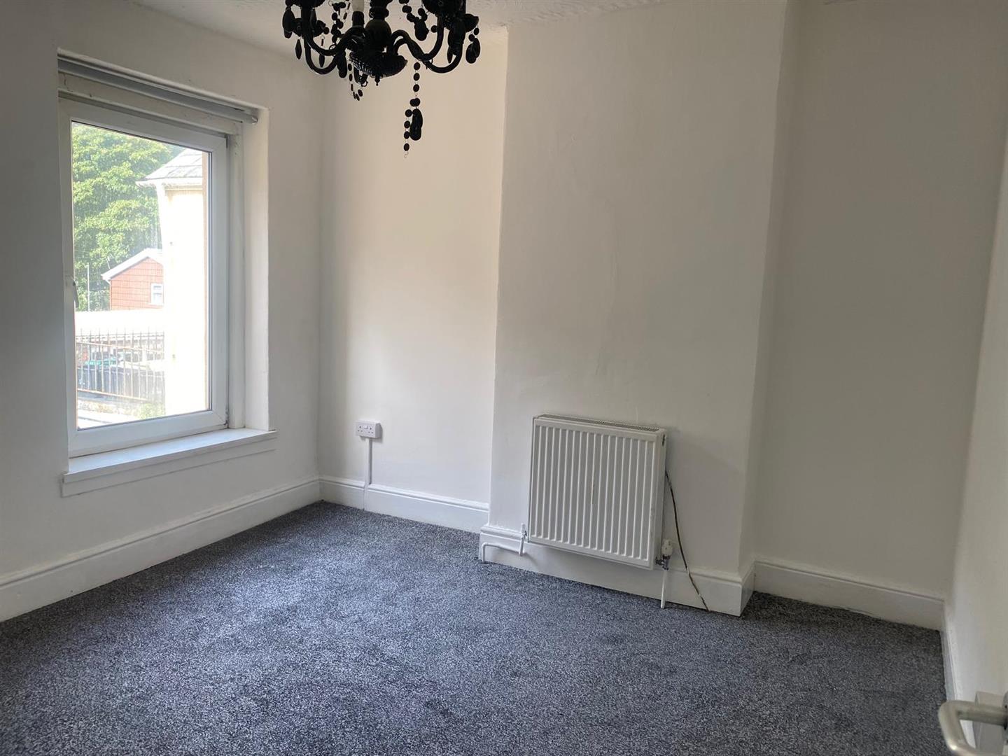 house - terraced for rent marine street