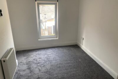house - terraced for rent marine street