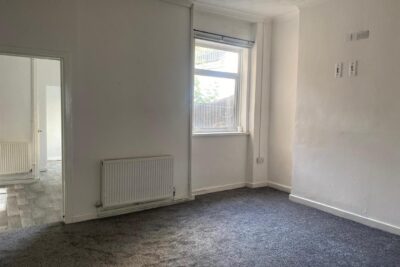 house - terraced for rent marine street