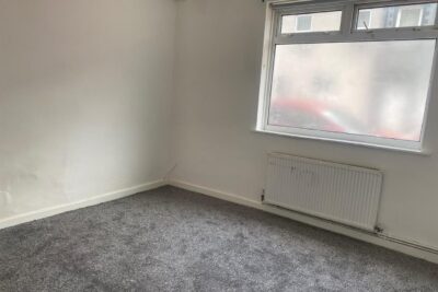 house - terraced for rent marine street