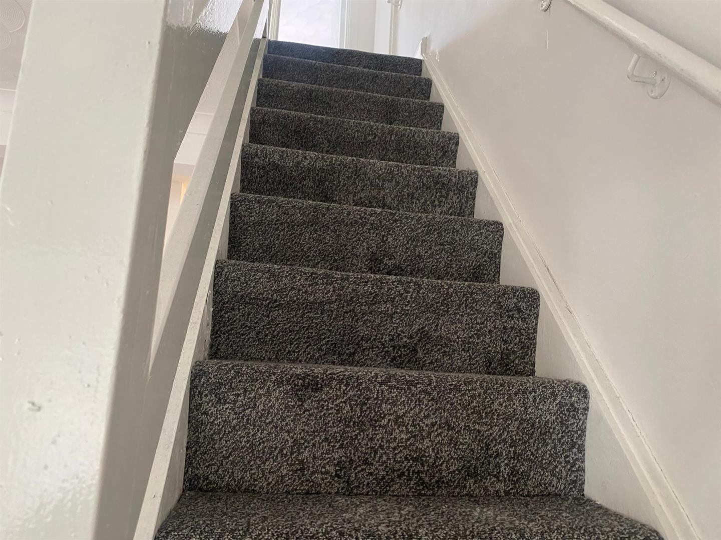 house - terraced for rent marine street