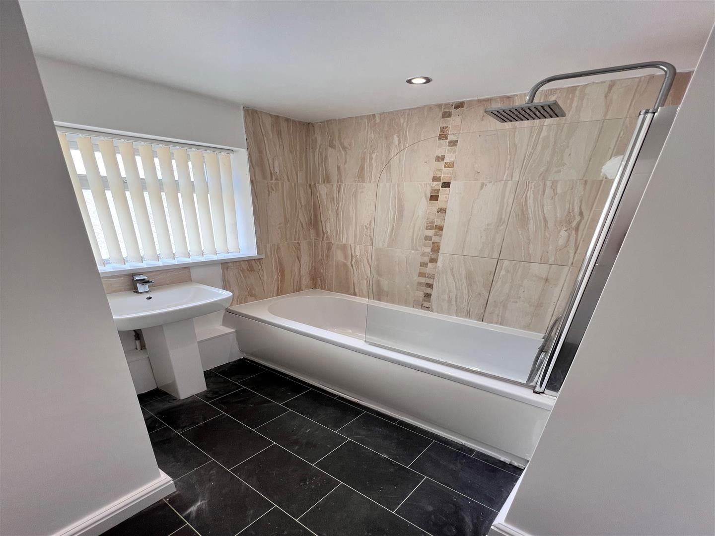 house - semi-detached for rent bryn heulog