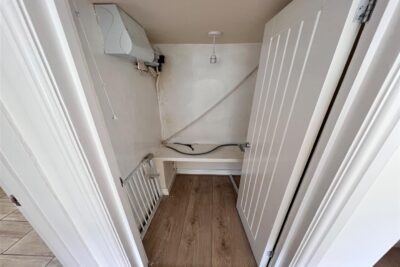 house - semi-detached for rent bryn heulog