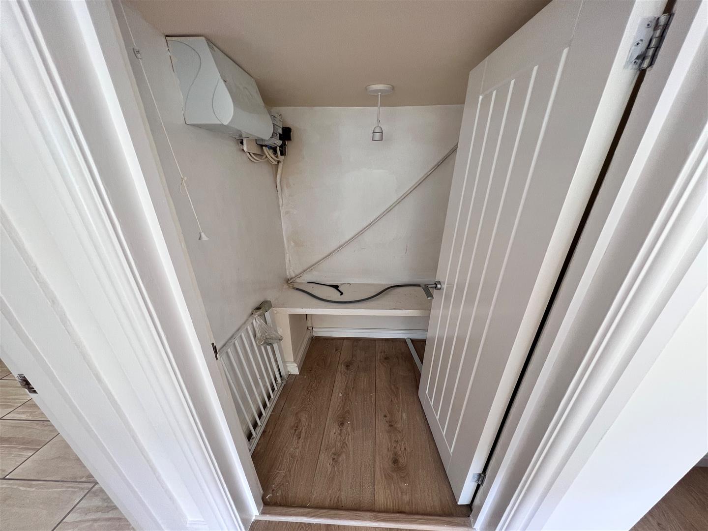 house - semi-detached for rent bryn heulog