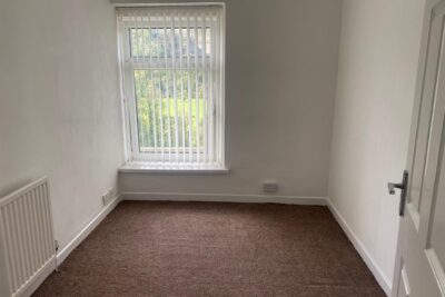 house - terraced for rent pontshonnorton road