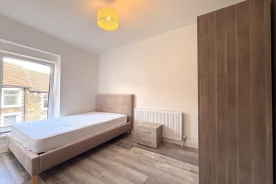 house of multiple occupancy for rent tower street