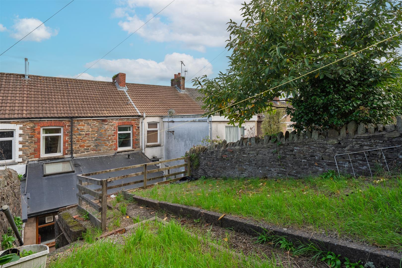 house - terraced for sale queen street