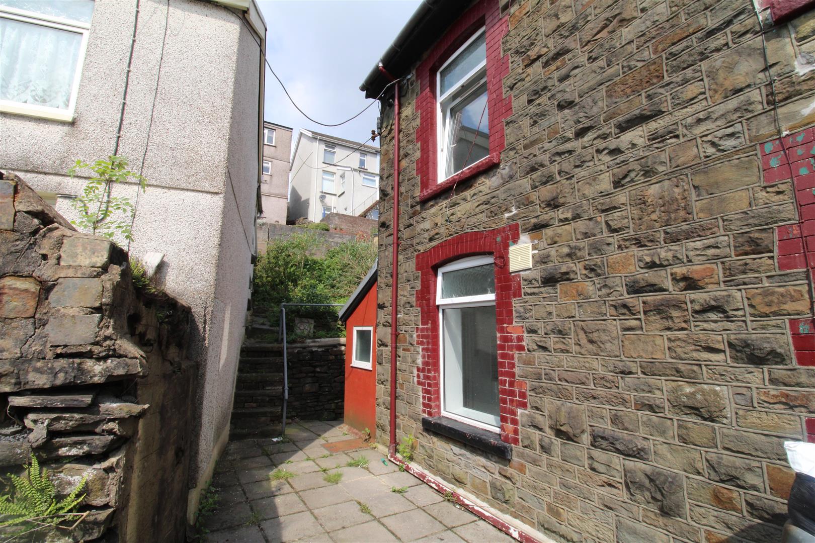 house for rent aberrhondda road
