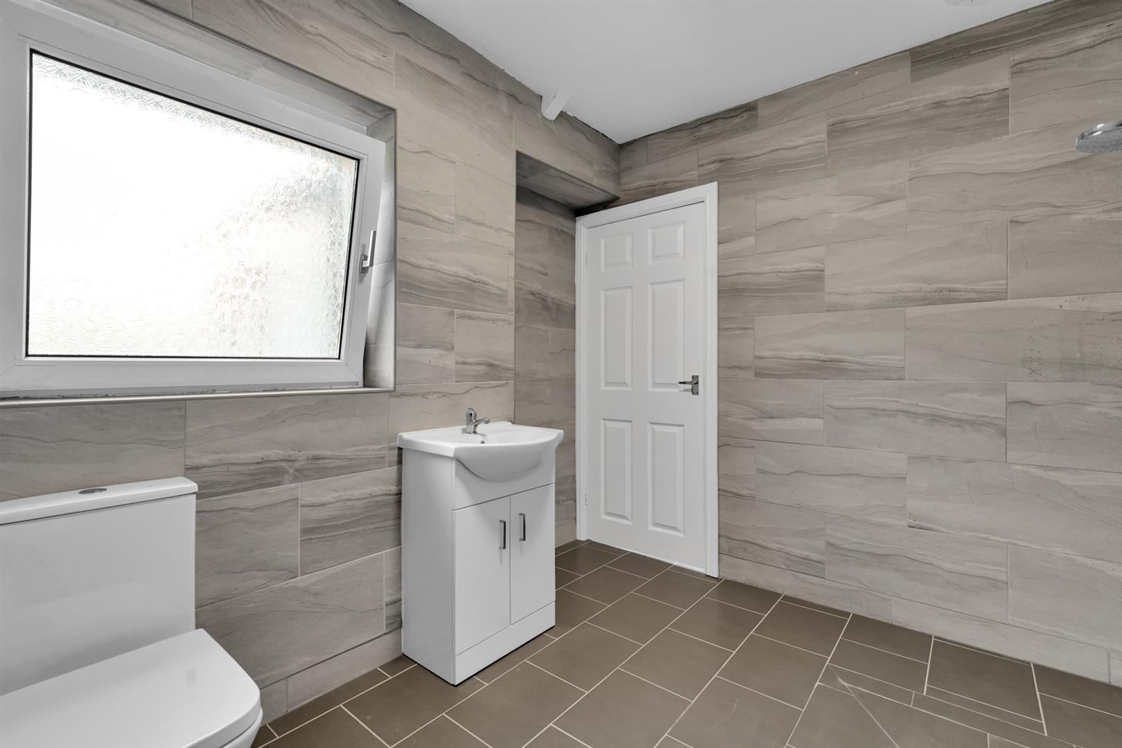house for sale institute road